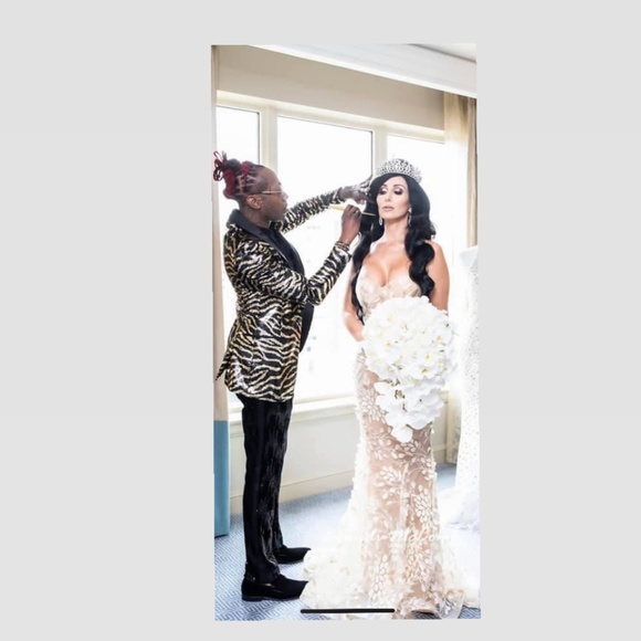 Tiara Crown Swarovski Crystals - Picture 9 of 9